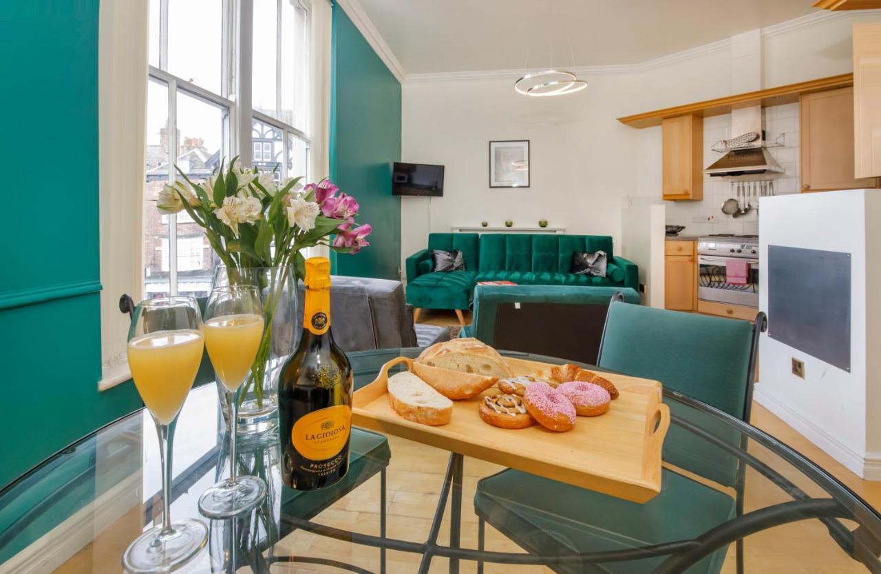 Shambles Suites In The Centre Of York, Sleeps 16 Bagian luar foto